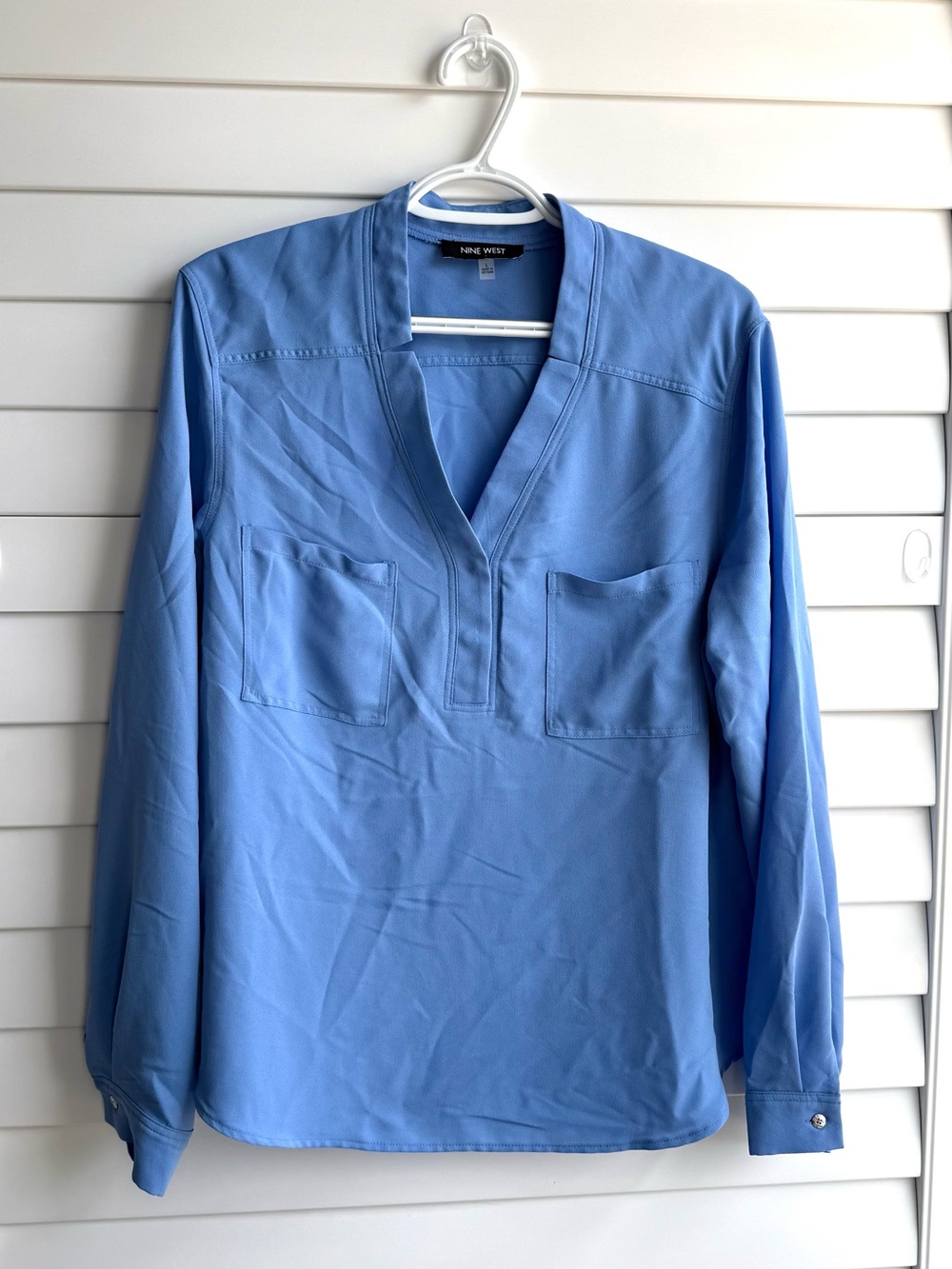 Nine West Sky Blue V-Neck Long Sleeve Top | Size Large